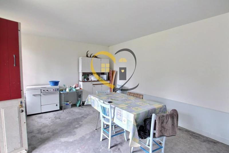 Terrain inconstructible - 10 477 m²