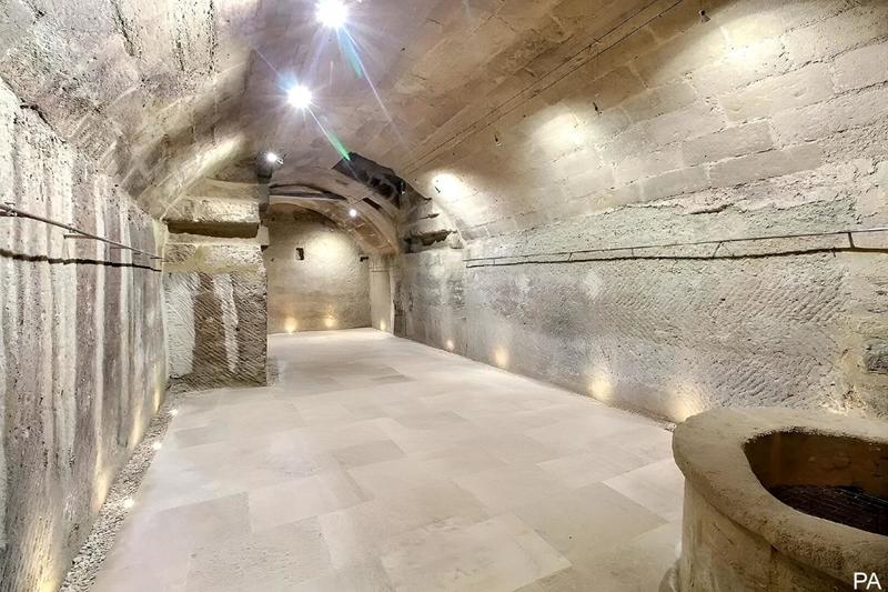 Demeure - 320 m² - 10 pièces