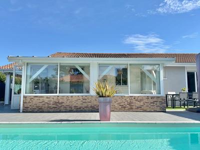 Maison - 122 m² - 6 pièces