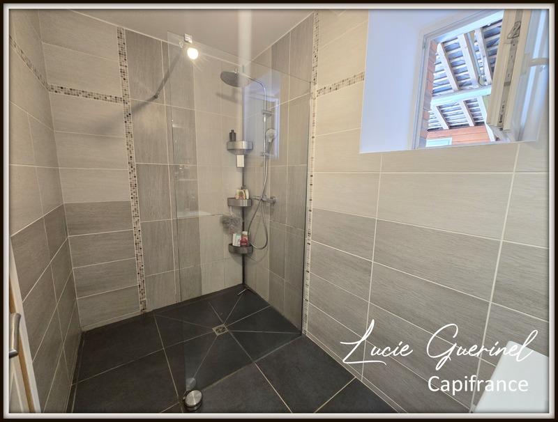 Maison - 140 m² - 7 pièces