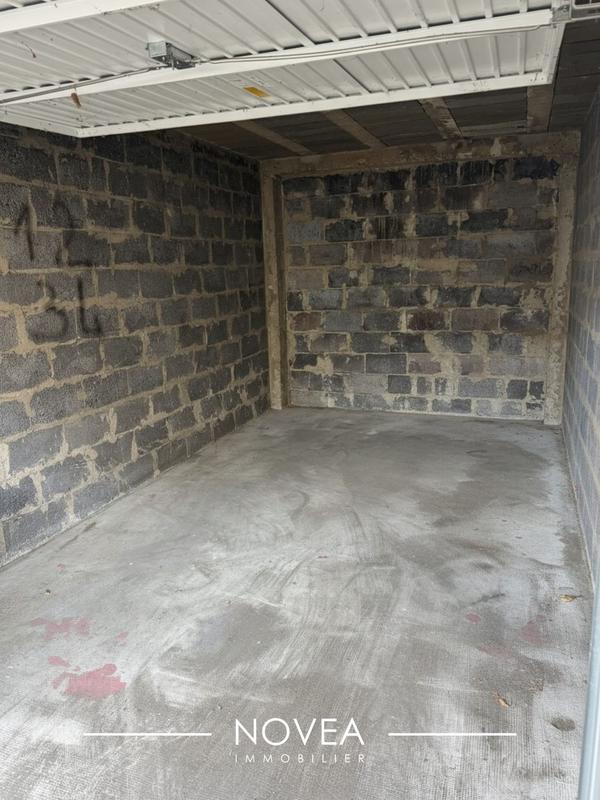 Parking / Garage - 14 m²