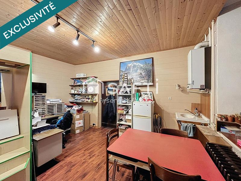 Local commercial - 108 m² - 4 pièces