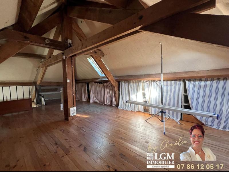 Maison - 230 m² - 6 pièces