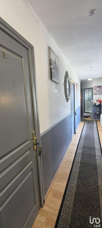 Local commercial - 987 m²