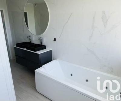 Appartement - 77 m² - 3 pièces