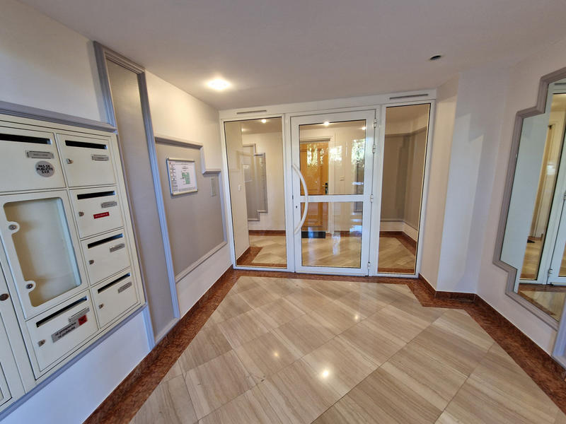 Appartement - 91 m² - 4 pièces