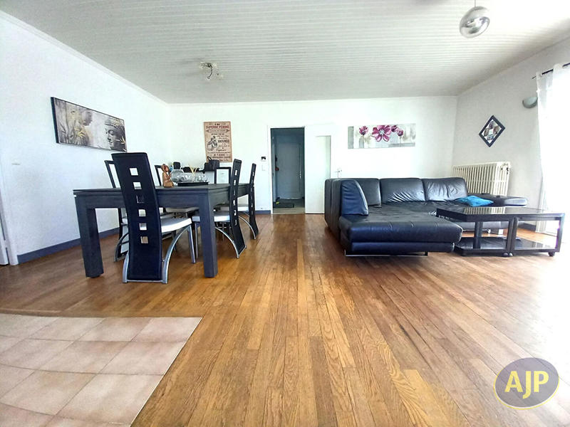 Maison - 137 m² - 7 pièces