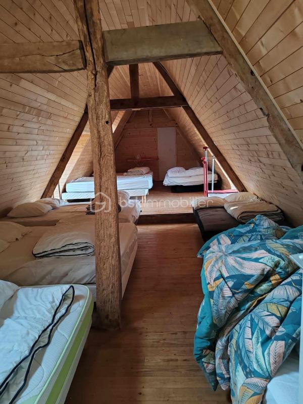 Immeuble - 240 m² - 14 pièces