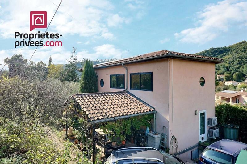 Maison - 109 m² - 4 pièces