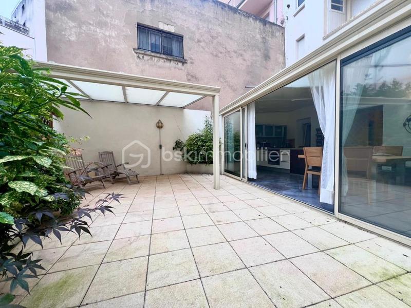 Appartement - 80 m² - 3 pièces