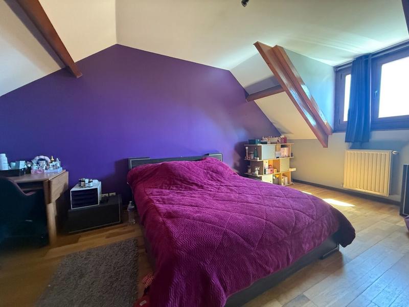 Maison - 232 m² - 9 pièces