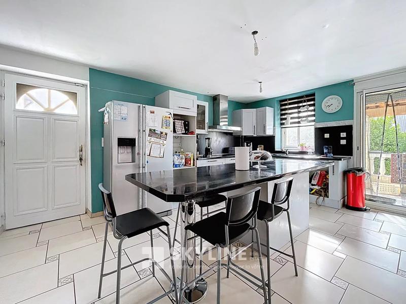 Maison - 147 m² - 7 pièces