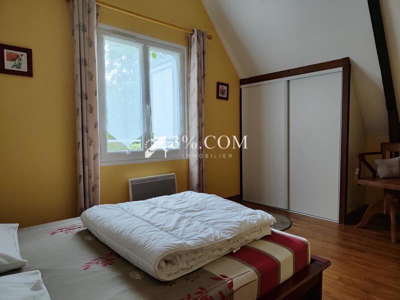 Propriété - 181 m² - 9 pièces