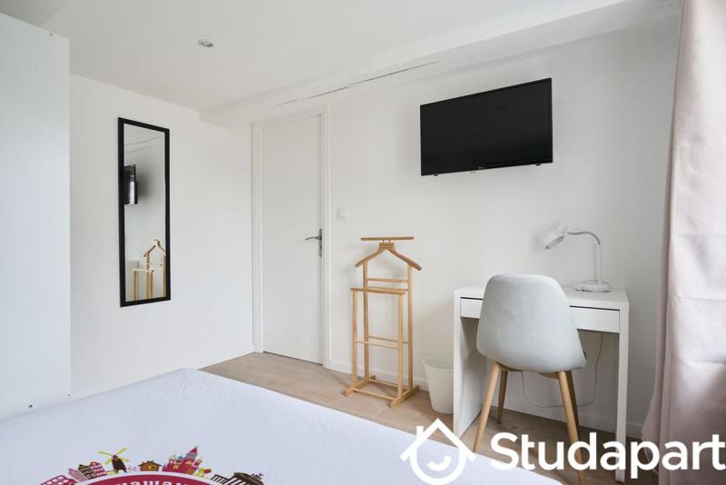 Chambre - 9 m² - 1 pièce