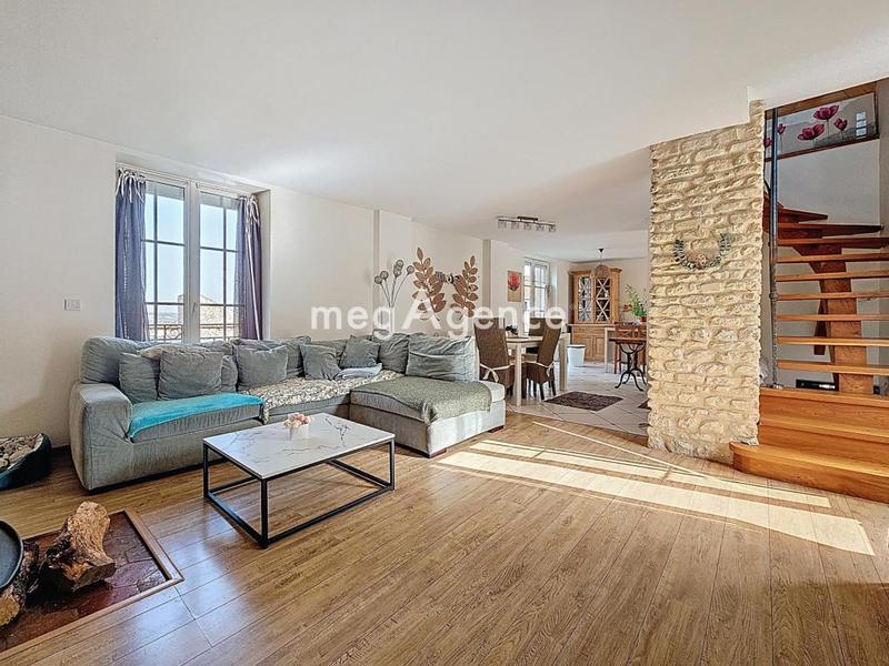 Maison - 146 m² - 6 pièces