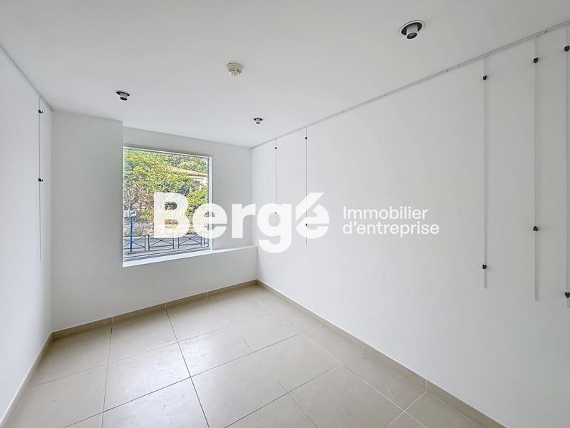 Local commercial - 1 035 m²