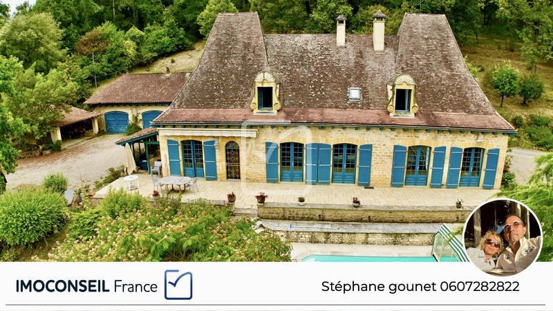 Maison - 336 m² - 12 pièces