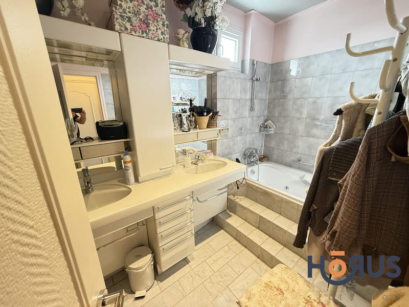 Viager - Appartement - 98 m² - 5 pièces