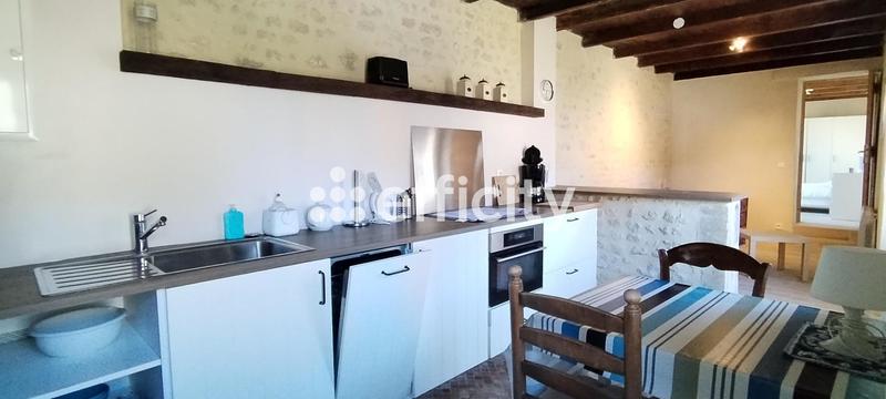 Maison - 415 m² - 12 pièces