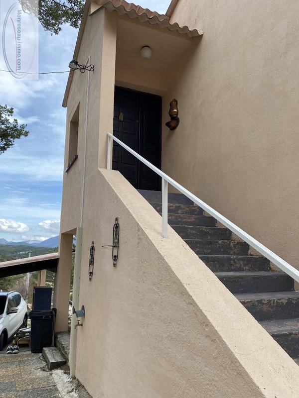 Maison - 105 m² - 4 pièces