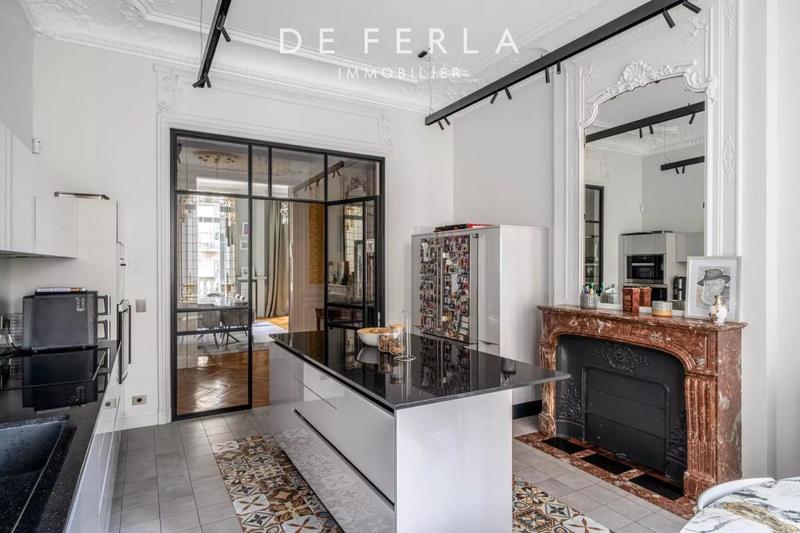 Appartement - 190 m² - 6 pièces