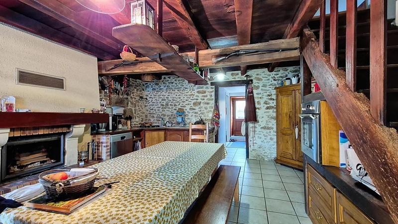 Maison de village - 139 m² - 6 pièces