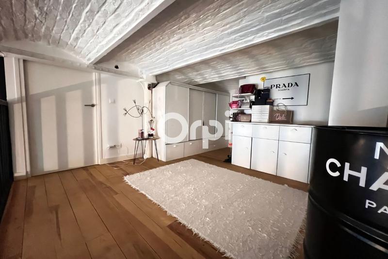 Loft - 80 m² - 3 pièces