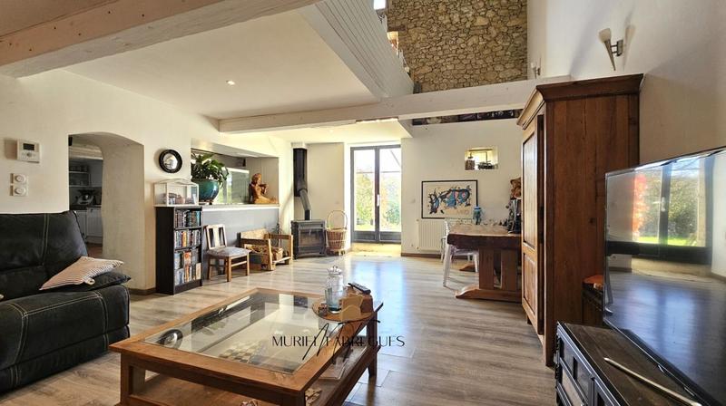 Maison - 189 m² - 6 pièces