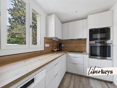 Duplex - 99 m² - 5 pièces