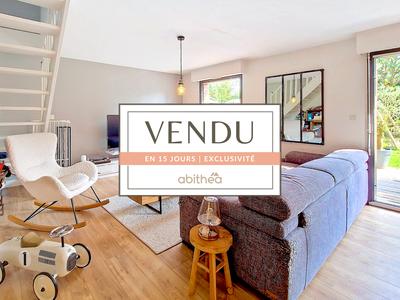 Maison - 95 m² - 5 pièces