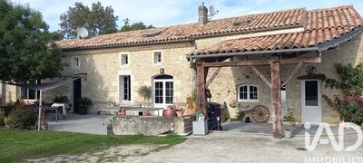 Maison - 283 m² - 5 pièces