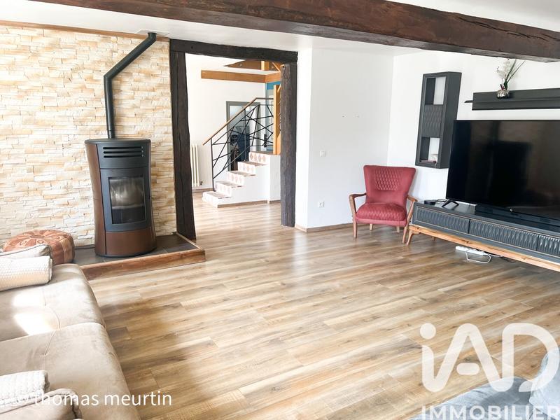Maison - 256 m² - 8 pièces