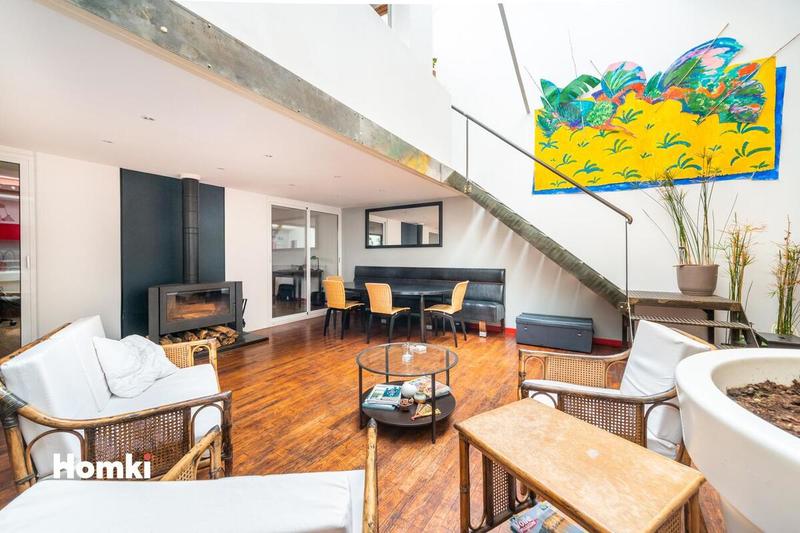 Loft - 130 m² - 5 pièces