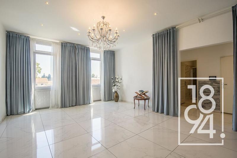 Maison de ville - 130 m² - 5 pièces