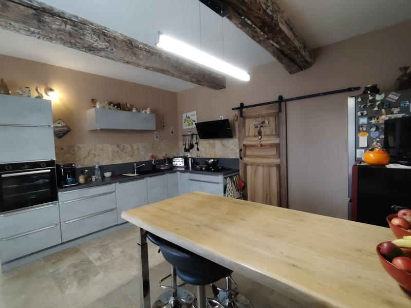 Mas - 220 m² - 7 pièces