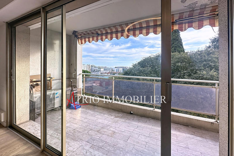 Appartement - 100 m² - 4 pièces