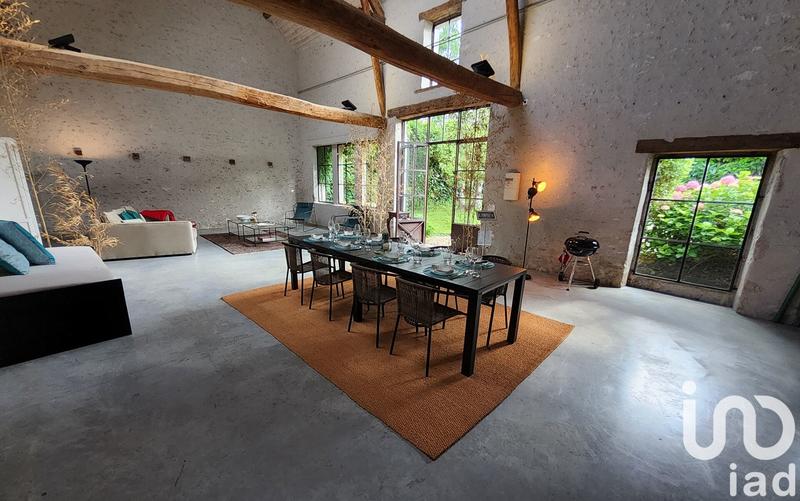 Maison - 204 m² - 5 pièces
