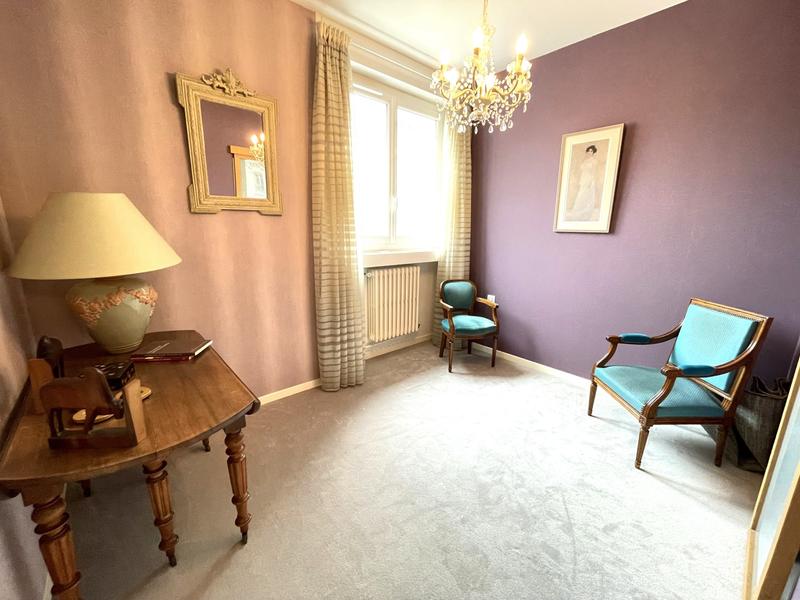 Appartement - 134 m² - 6 pièces