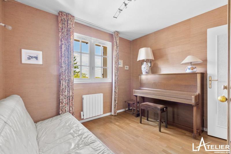 Maison - 145 m² - 7 pièces