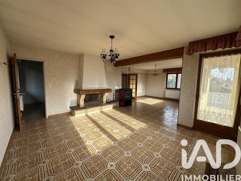 Maison - 218 m² - 7 pièces