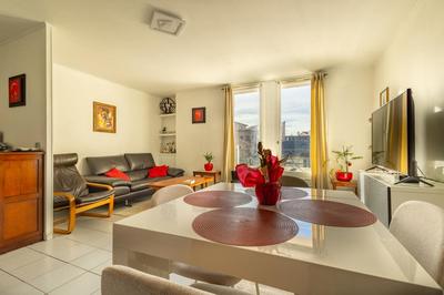 Appartement - 99 m² - 4 pièces