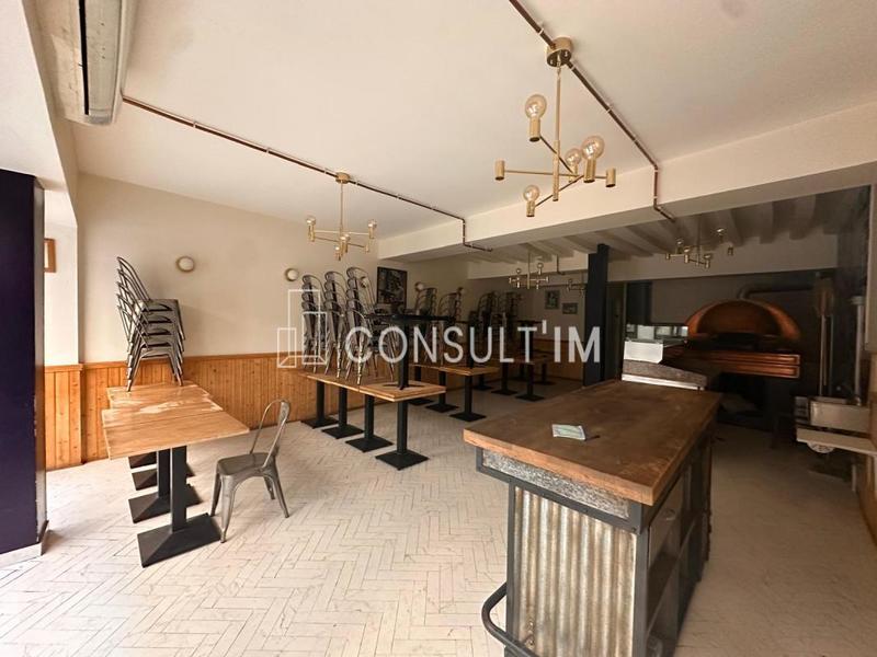 Local commercial - 122 m²