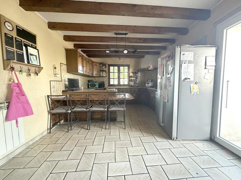 Maison - 201 m² - 9 pièces