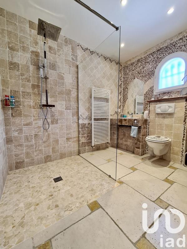 Maison - 185 m² - 5 pièces