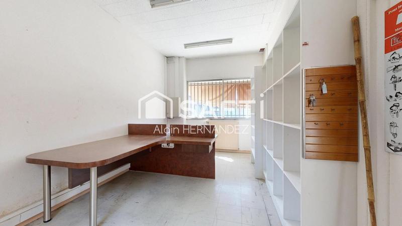 Local commercial - 1 120 m² - 2 pièces