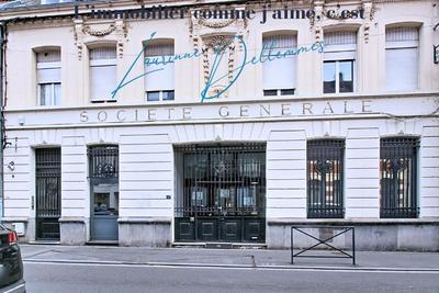 Local commercial - 215 m² - 1 pièce