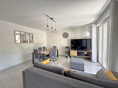 Appartement - 83 m² - 4 pièces