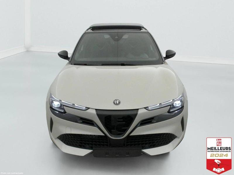 Alfa Romeo Junior 1.2 Ibrida 145 ch eDCT6 Speciale