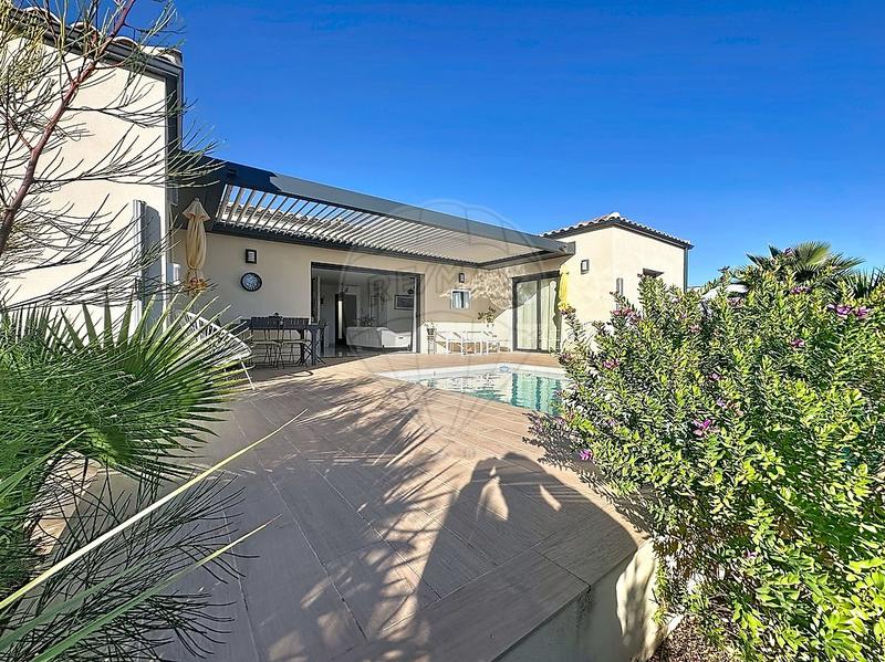 Maison - 140 m² - 6 pièces