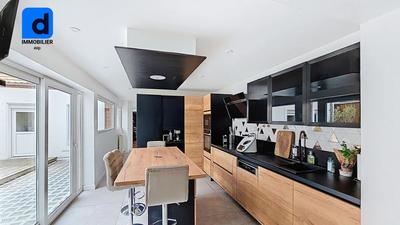 Duplex - 225 m² - 6 pièces